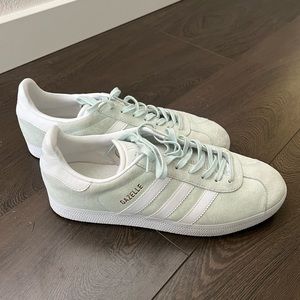 Adidas Gazelle, Size 9M/10.5W, Suede